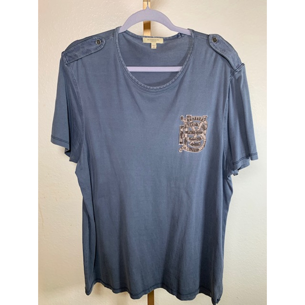PRICE DROP! Men's Burberry T-shirt Size XL Blue Embroidered Patch